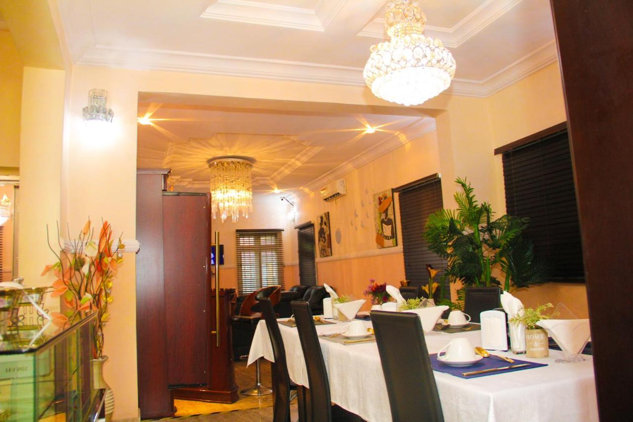 לגוס J Gibson Hotel מראה חיצוני תמונה