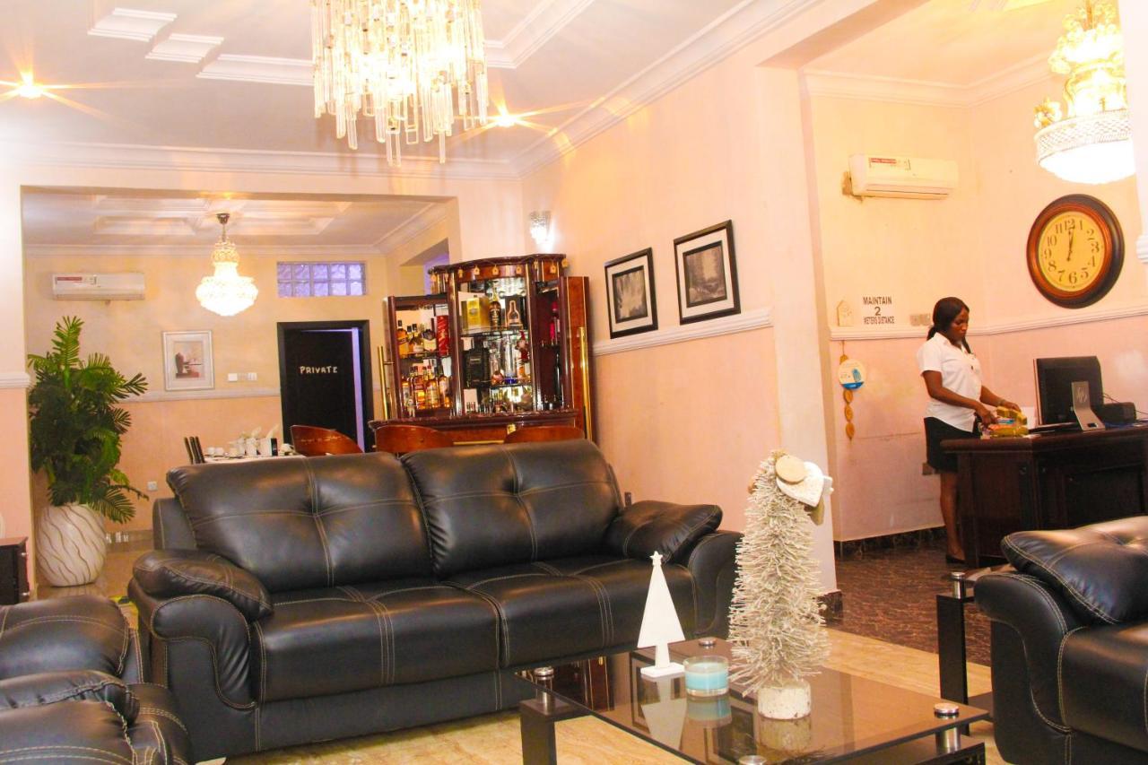 לגוס J Gibson Hotel מראה חיצוני תמונה