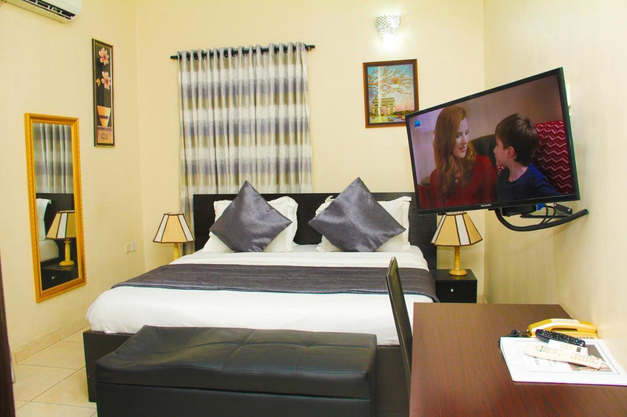לגוס J Gibson Hotel מראה חיצוני תמונה