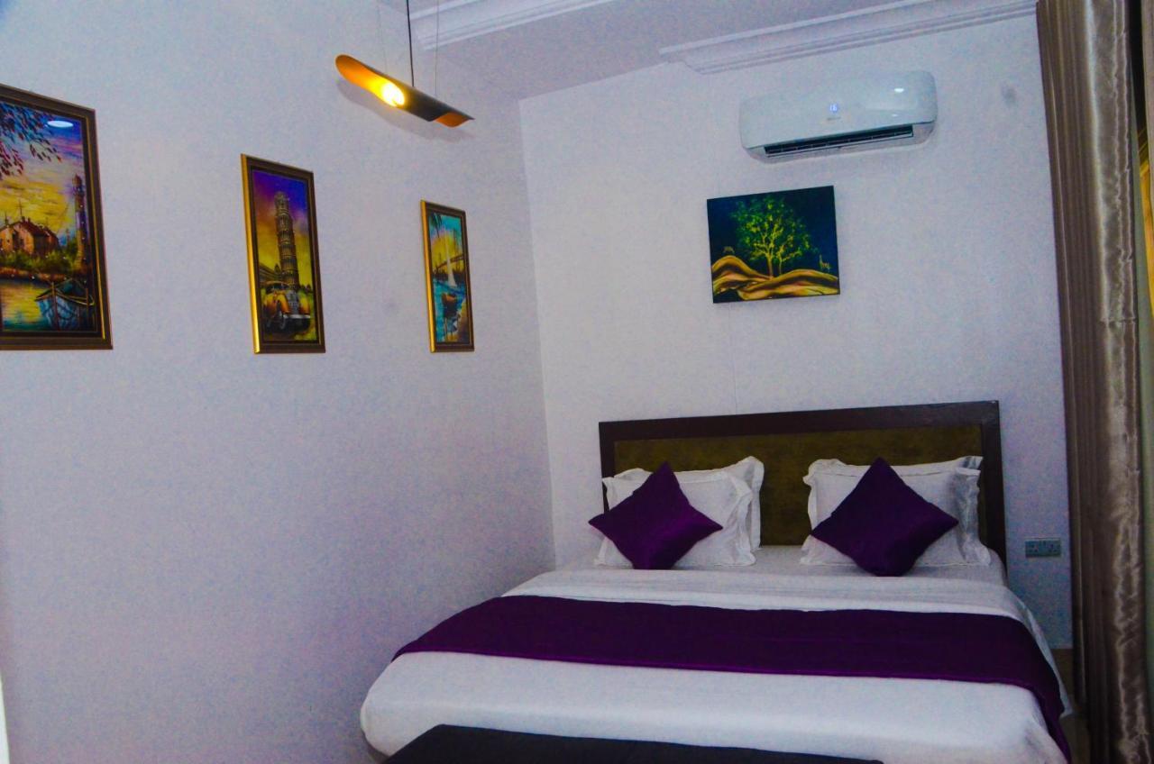 לגוס J Gibson Hotel מראה חיצוני תמונה