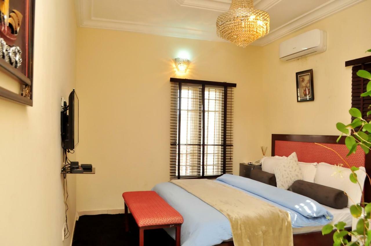 לגוס J Gibson Hotel מראה חיצוני תמונה