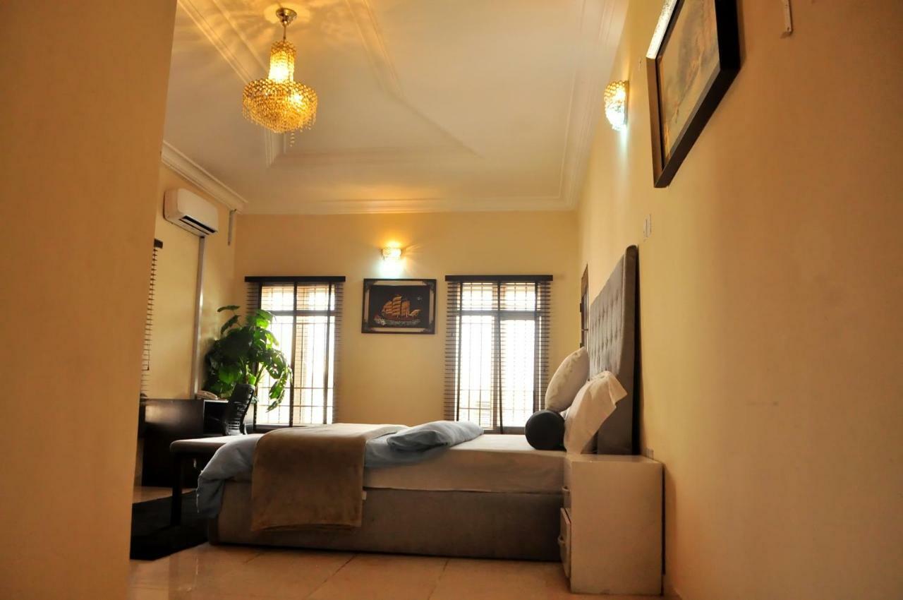 לגוס J Gibson Hotel מראה חיצוני תמונה