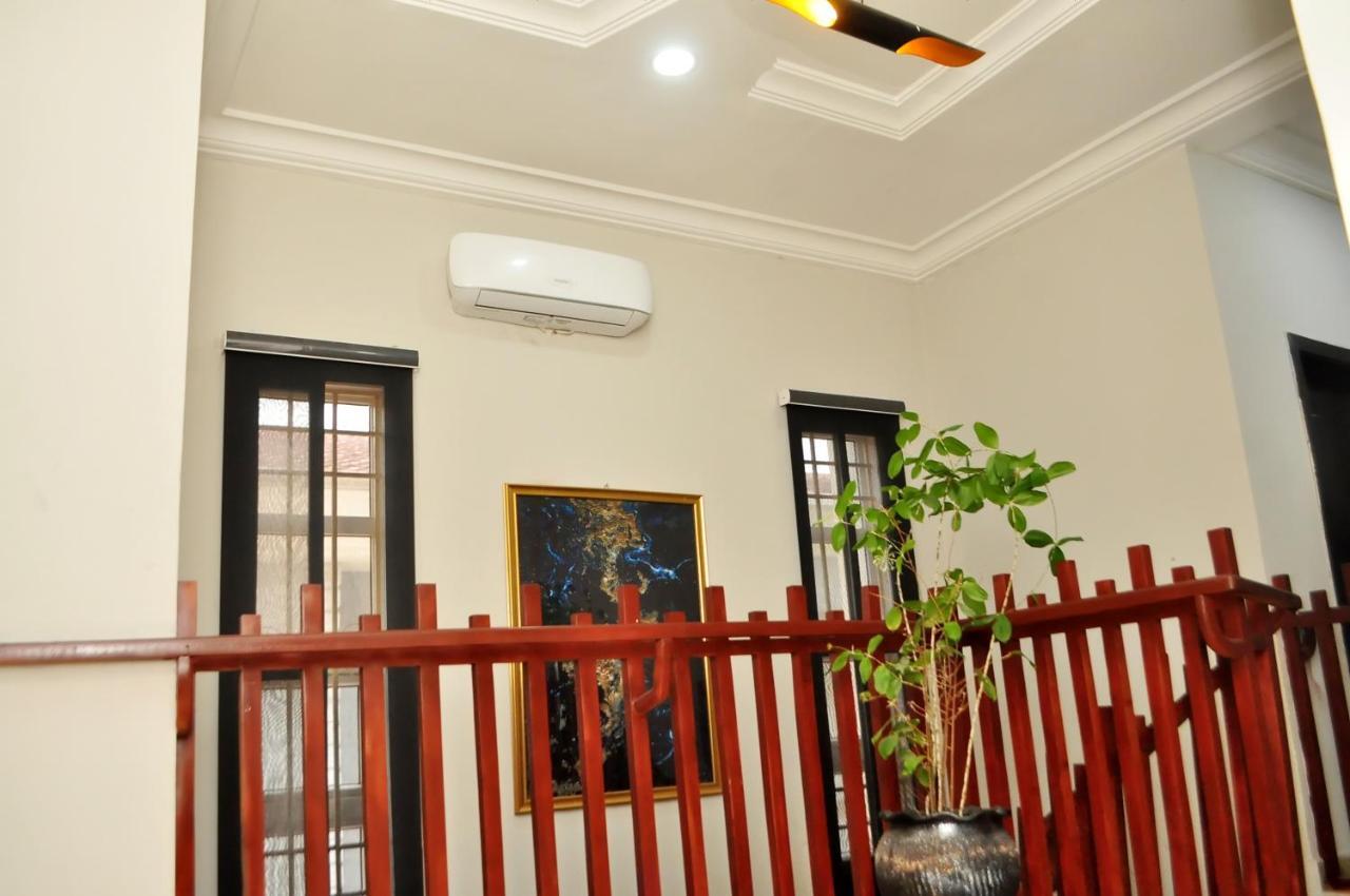 לגוס J Gibson Hotel מראה חיצוני תמונה