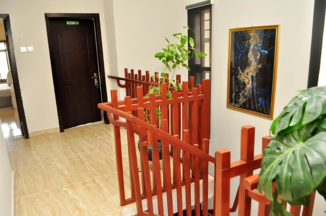 לגוס J Gibson Hotel מראה חיצוני תמונה